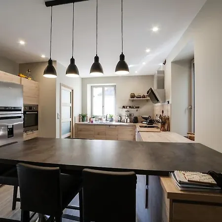 Les D'hotes Chez Alisa Et Daniel فندق مبيت وإفطار