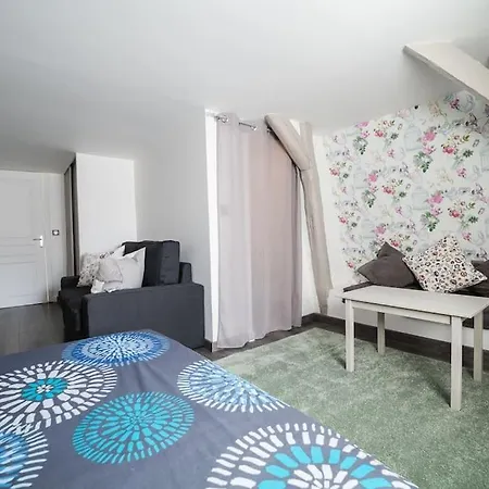 Les D'hotes Chez Alisa Et Daniel Bed & Breakfast *