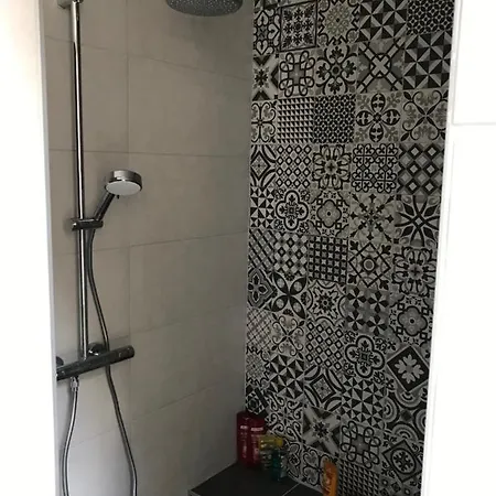 Les D'hotes Chez Alisa Et Daniel سارلا لا كانيدا