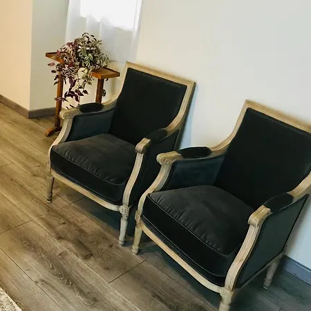 Les D'hotes Chez Alisa Et Daniel فندق مبيت وإفطار 3*