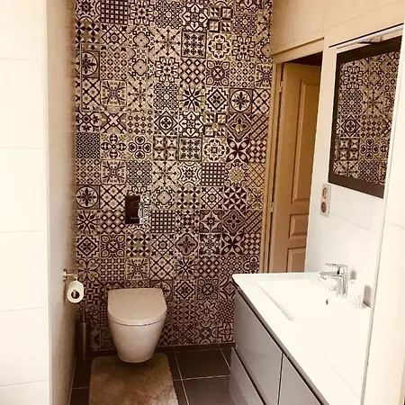 فندق مبيت وإفطار Les D'hotes Chez Alisa Et Daniel 3*