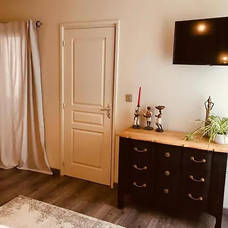 Les D'hotes Chez Alisa Et Daniel 3* سارلا لا كانيدا