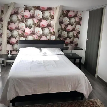 Les D'hotes Chez Alisa Et Daniel 3* سارلا لا كانيدا