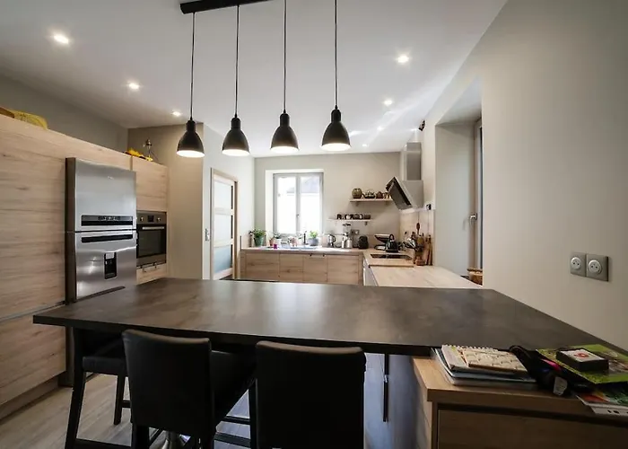 Les D'hotes Chez Alisa Et Daniel Bed & Breakfast