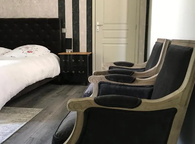 Les D'hotes Chez Alisa Et Daniel Bed and Breakfast 3*