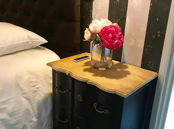 Bed and Breakfast Les D'hotes Chez Alisa Et Daniel 3*