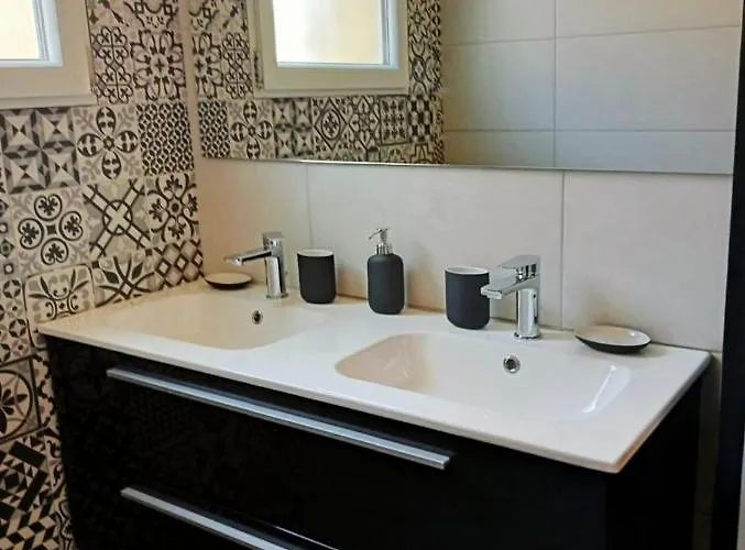 Les D'hotes Chez Alisa Et Daniel